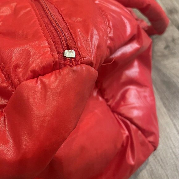 Vintage Latique Red Duffle Bag RARE *View photos* - Picture 5 of 11